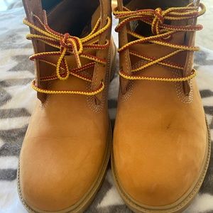 COPY - Kids 5.5 Timberlands Women 7